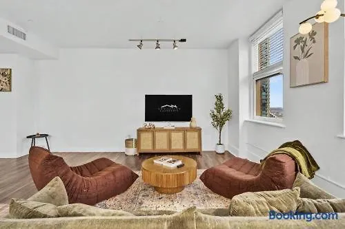 Apartment Elegant 2bd In Dt Worth W/ Parking/gym - *